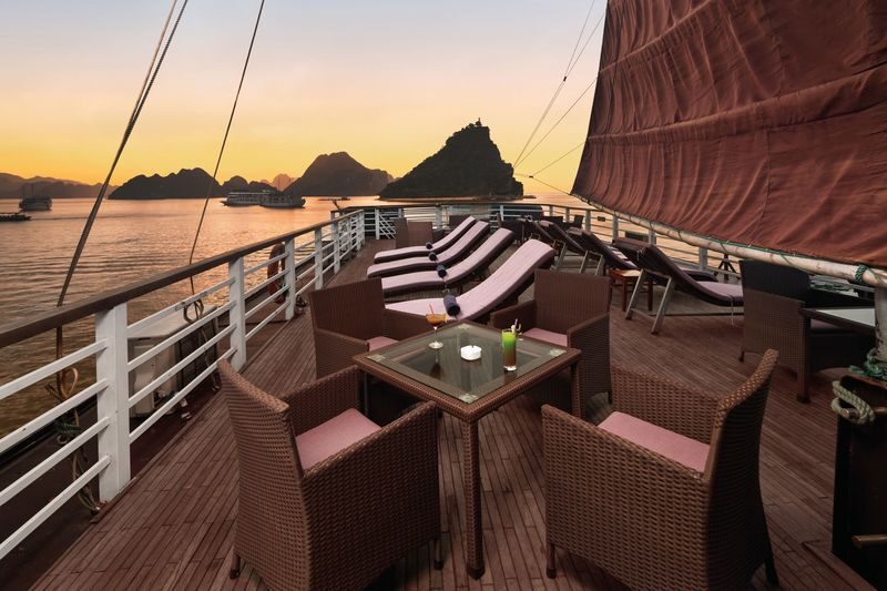 Le Journey Classic 2D1N Cruise: Ha Long Bay, Sung Sot, Ti Top - What the cabin and service are like