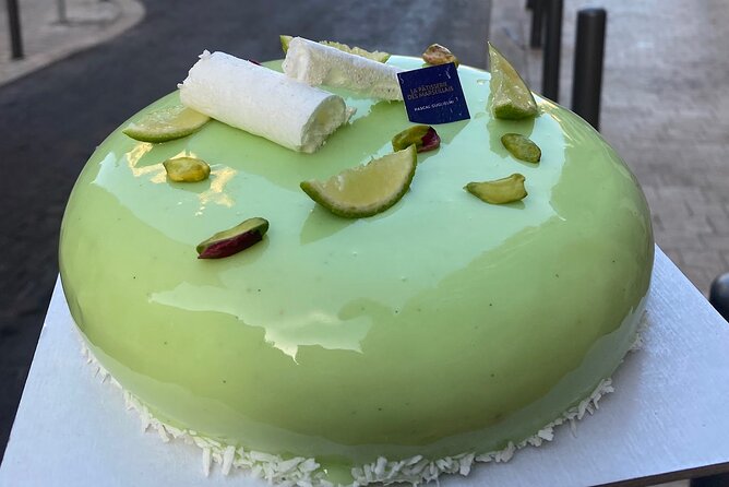 Le Marais Food Tour - Bakeries, Chocolate and Patisseries - Tasting Traditional French Pastries