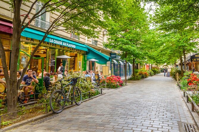 Le Marais, Metro and Indian Meal in Paris - Discover the Rich History and Architecture