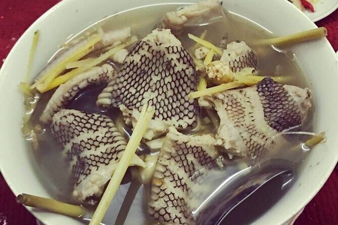 Le Mat Snake Village Tour with 10 Dishes in Hanoi - Practical Tips and Considerations