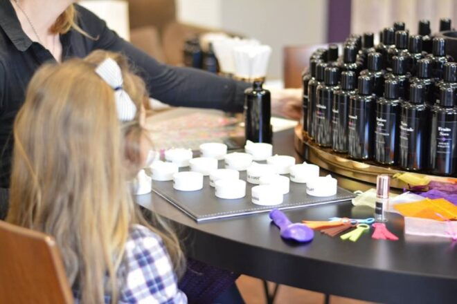 Le Petit Parfumeur: Perfume Creation Children in Grasse - Participants and Date