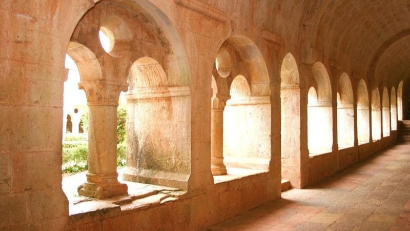 Le Thoronet Abbey ticket - Leave time for the exterior and garden