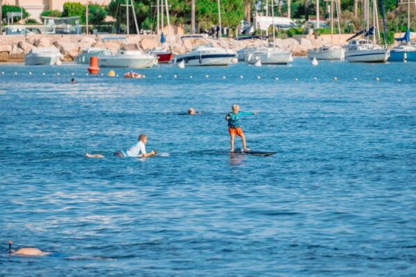 Le Touquet: Electric Foil Rental - Personalized Coaching and Safety Guidance