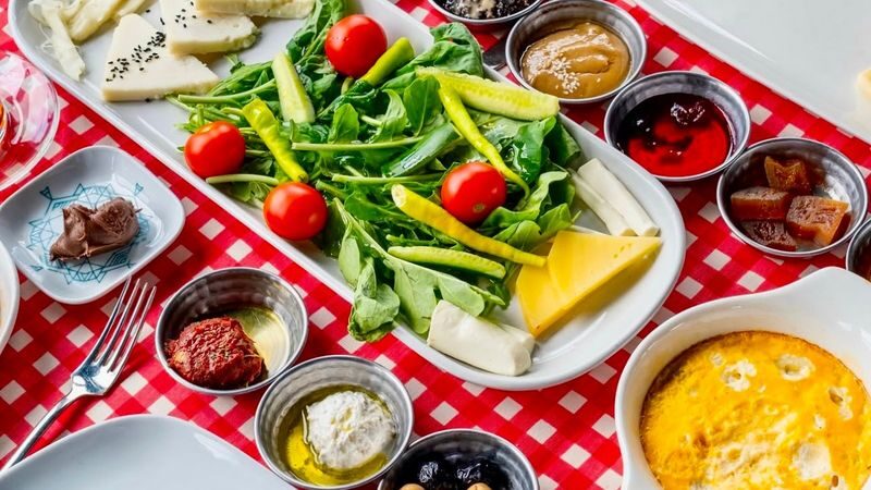Le Vapeur Magique - Morning Turkish Breakfast Cruise - The route: Istanbul from the water