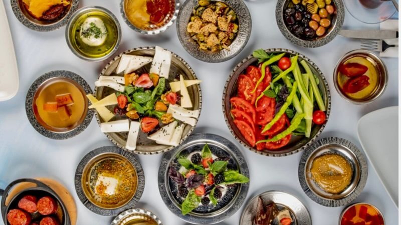 Le Vapeur Magique - Morning Turkish Breakfast Cruise - What the price gets you