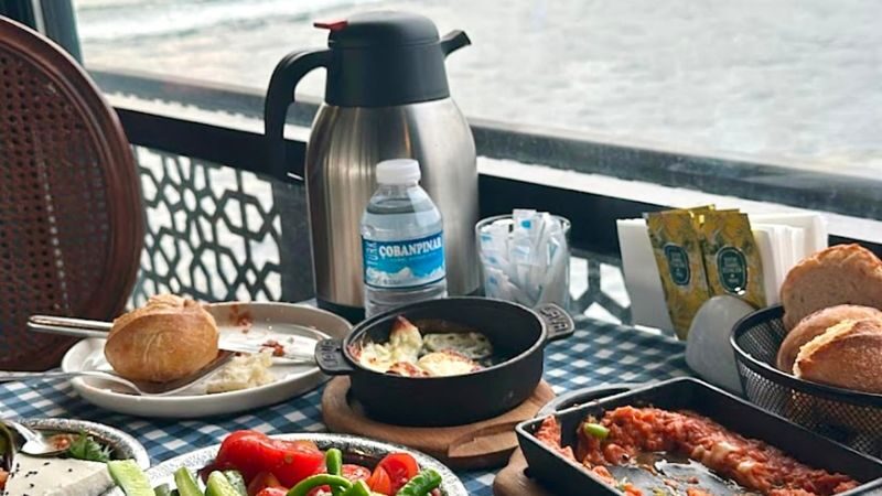 Le Vapeur Magique - Morning Turkish Breakfast Cruise - Who will enjoy this cruise most