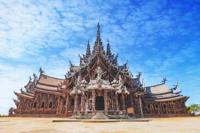Leamchabang - Pattaya Half Day City Tour & The Sanctuary Of Truth - Meeting and Pickup