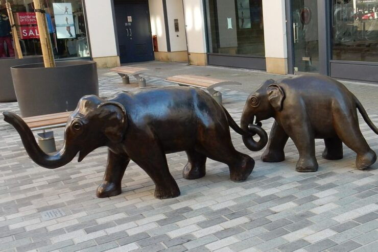 Leamington: Quirky Self-Guided Smartphone Heritage Walks - Explore Hidden Gems of Leamington