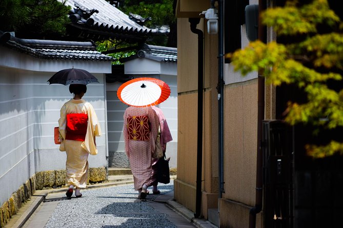 Learn About Shintoism, Buddhism and Geisha Culture : Kyoto Kitano Walking Tour - Exploring Geisha Culture