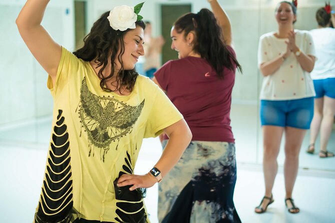 Learn Flamenco in 90 Minutes - Gift Flower - Expert Instructors and Their Background