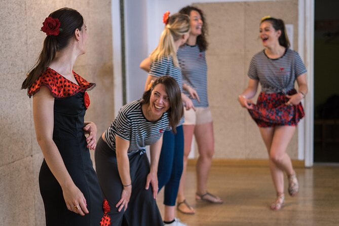 Learn Flamenco in 90 Minutes - Gift Flower - The Sum Up