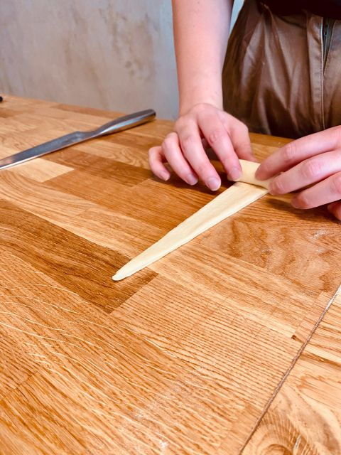 Learn How to Make the French Croissant With a Chef ! - Focus on French Croissants