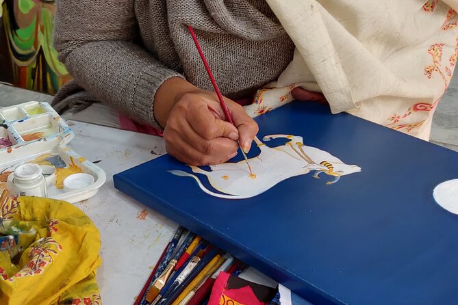 Learn to Make a Pichwai Painting - Materials and Instruction