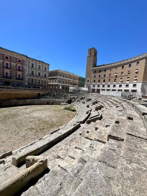 LECCE: IN THE LECCE BAROQUE AMONG THE ARCHITECTURAL TREASURES - Porta Napoli: A Historical Entrance