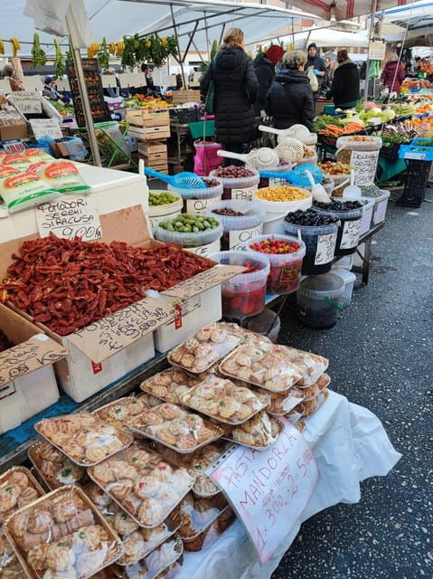 Lecce Market Tour & Authentic Aperitivo at a Locals Home - Good To Know