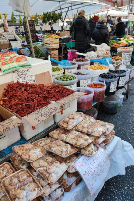 Lecce Market Tour & Authentic Aperitivo at a Locals Home - Local Host Background