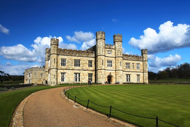 Leeds Castle, Canterbury Christmas Market, Dover & Greenwich on Christmas Eve - Dover: Discover the Historic Coastal Town