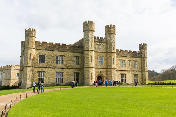 Leeds Castle, Cliffs of Dover and Canterbury Day Trip From London With Guided Cathedral Tour - Positive Reviews From Tour Participants