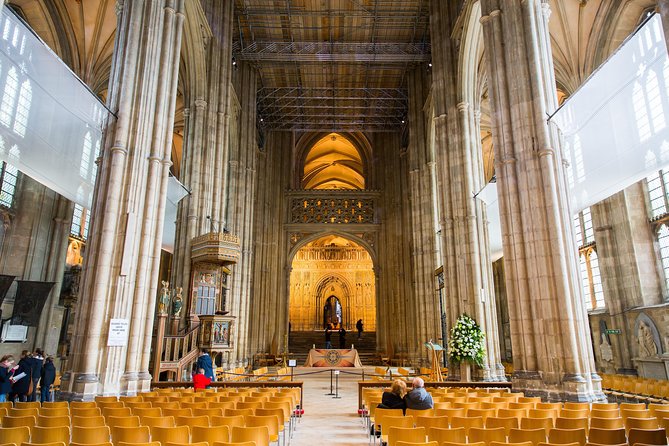 Leeds Castle, Cliffs of Dover and Canterbury Day Trip From London With Guided Cathedral Tour - Appreciation for Tour Guides