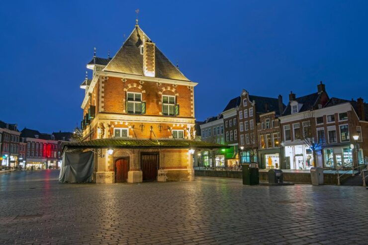Leeuwarden: Self-Guided City Walking Tour With Audio Guide - Booking and Practical Information
