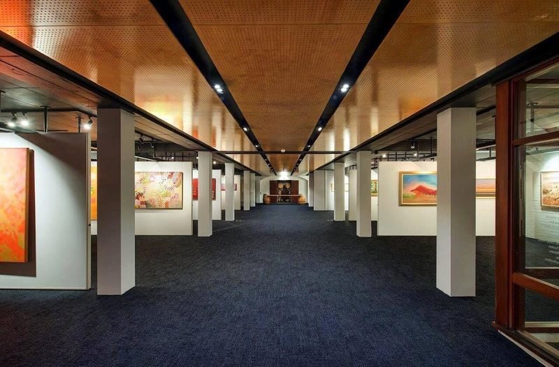 Leeuwin Estate Winery Experiences in Margaret River - The gallery tour connects paintings to the Art Series