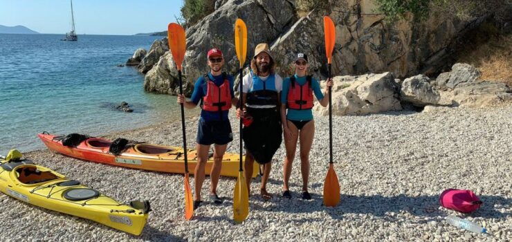 Lefkada: Agios Ioannis & Papanikolis Cave Kayak Tour - Activity Description