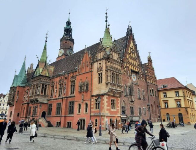 Legends of Old Town 1 Hour Walking Tour in Wroclaw (English) - Experience and Insights