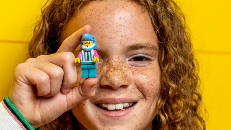 LEGO Discovery Centre Brussels ticket - Make a mini-figure, then get building