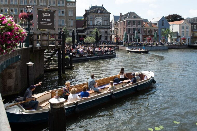 Leiden: Guided City Canal Cruise - Who Should Take This Tour?