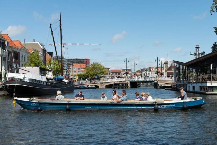 Leiden: Guided City Canal Cruise - The Sum Up