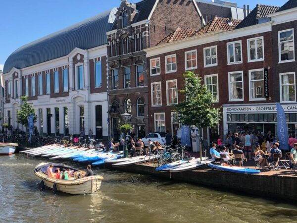 Leiden: Paddleboard Rental to Explore Leidens Canals - History of Rembrandt