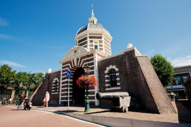 Leiden: Walking City Tour With Live Guide - Full Description of the Tour
