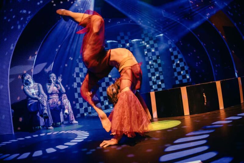 Leipzig: Krystallpalast Varieté | Show DISCO FEVER - The Experience at Krystallpalast Varieté Leipzig