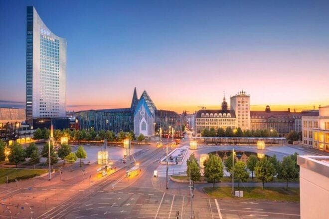 Leipzig : Must-See Attractions Walking Tour With a Guide - Tour Inclusions