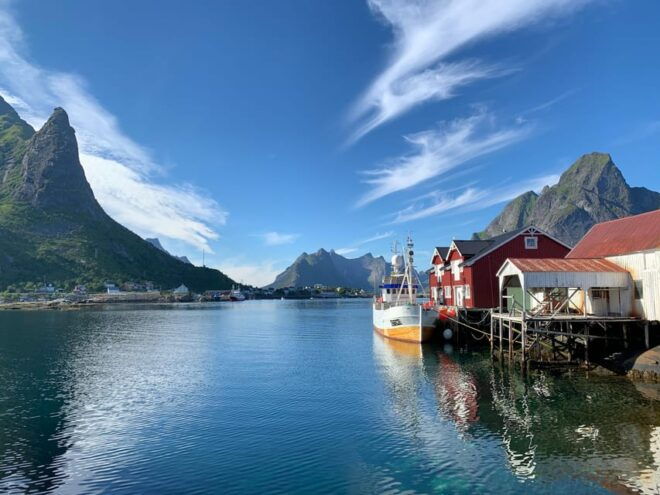 Leknes: 4 Hours Private Exclusive Car Sightseeing in Lofoten - Booking Information