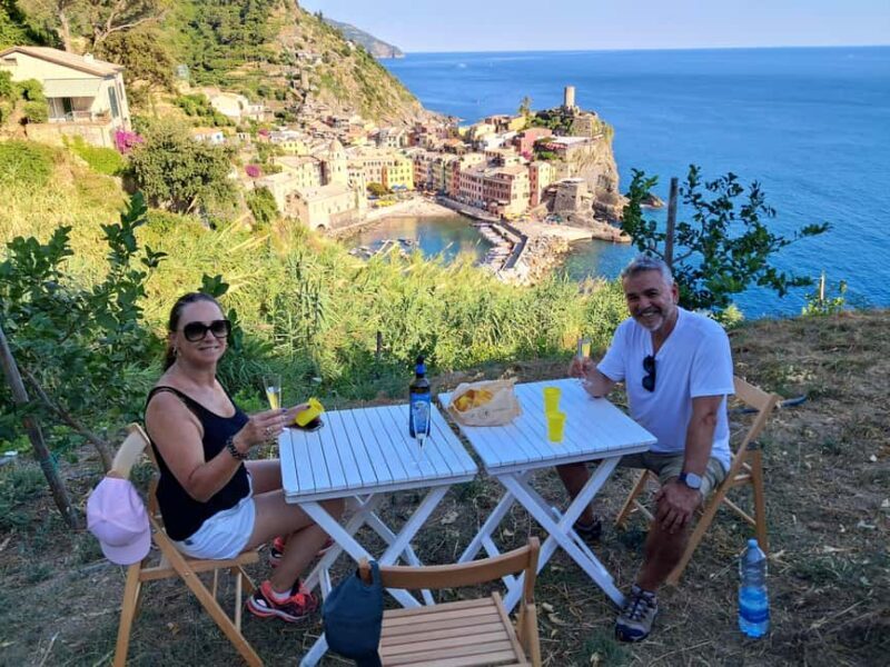 Lemon tour with limoncino and wine tasting in Vernazza (Cinque Terre) - Tasting and Relaxing