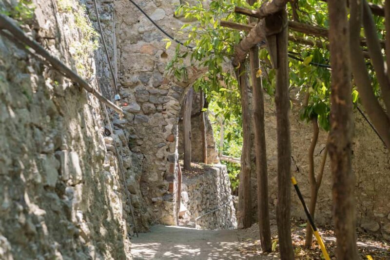 Lemons & Breathtaking Views: Amalfi Monumental Garden Tour - Who Will Love This Tour?
