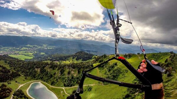 Lenggries: Tandem Paragliding Flight - What to Expect