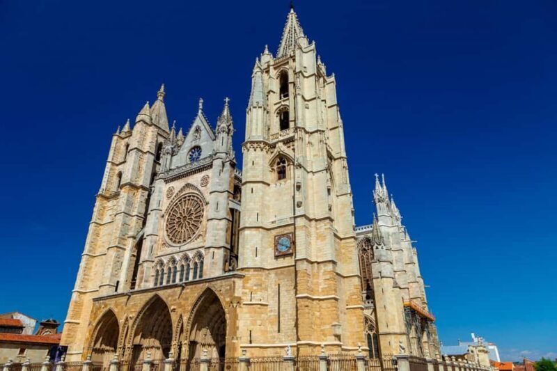 León: Guided tour by a local art historian - Deep Dive into the Sights