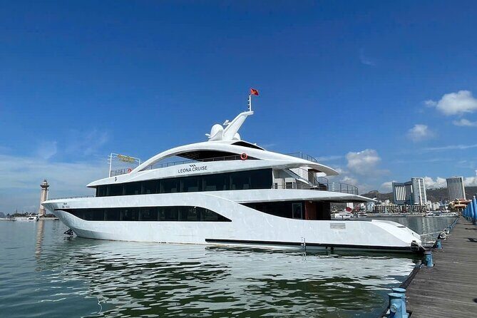 Leona Cruise Luxury 5-Star Day Tour in Halong Bay - Experience the Leona Cruise Luxury 5-Star Day Tour in Halong Bay