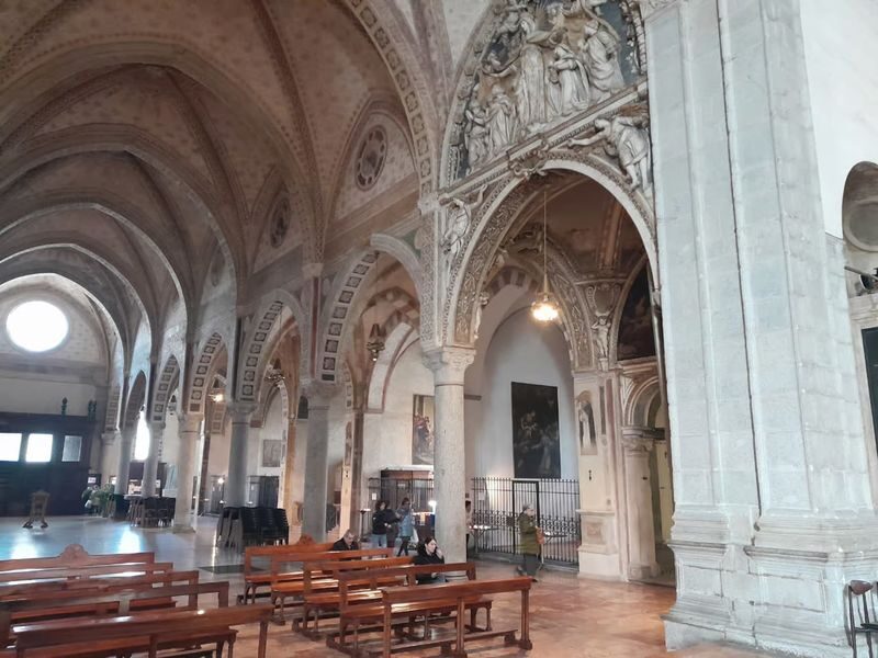 Leonardos Last Supper Guided Tour with Entrance Tickets - What the ticket and guide add to the price