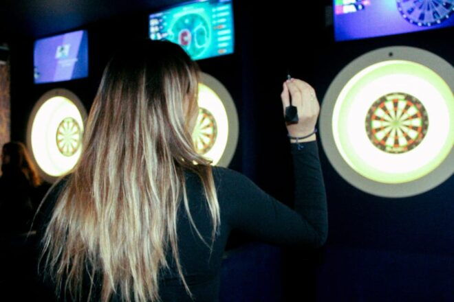 Les Petites Flèches: the Only Interactive Dart Bar in Paris! - Game Experience