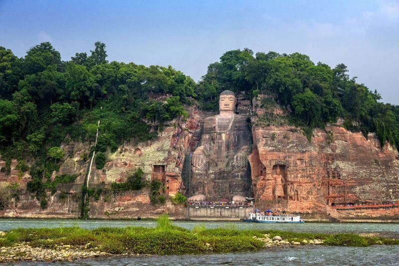 Leshan Giant Buddha - Lingyun Temple and the quieter side of the visit