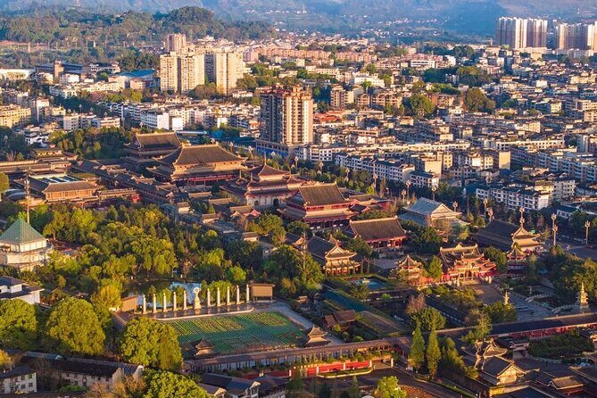 Leshan Giant Buddha and Huanglongxi ancient town Private Day Tour - Who Should Consider This Tour?
