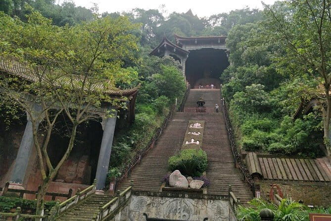 Leshan Giant Buddha and Oriental Buddha park one day tour - Logistics and Practical Tips