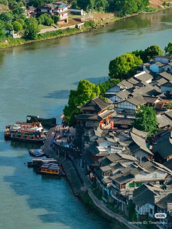 Leshan Giant Buddha & Huanglongxi Town: Full-Day Tour - The Journey Begins: From Chengdu to Leshan