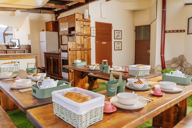 Lesson and Lunch With Katy at It Is Greek Roof Garden - Location and Sample Menu