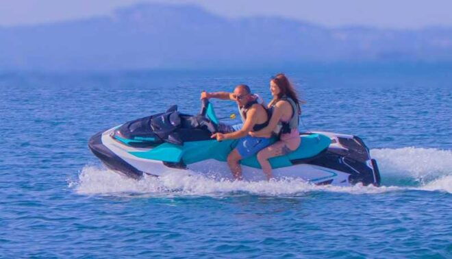 LESTARTIT: 1 HOUR JET SKI TOUR AROUND THE MEDIAS ISLANDS - Hidden Coves and Reserves