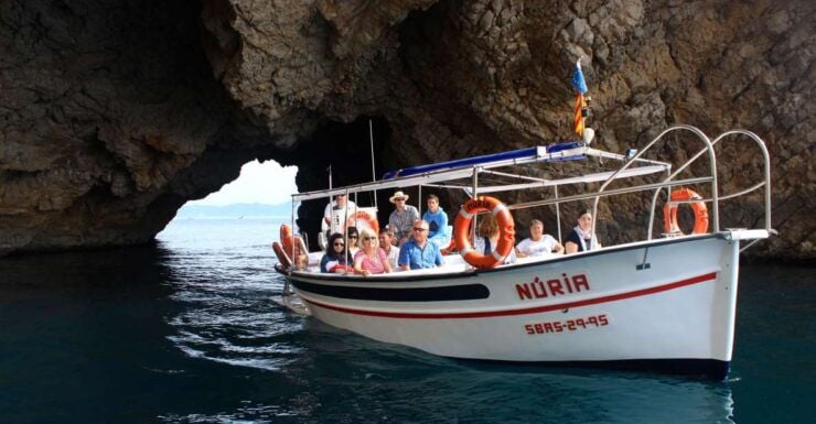 LEstartit: Boat Trip to the Medes Islands and the NP Caves - Good To Know