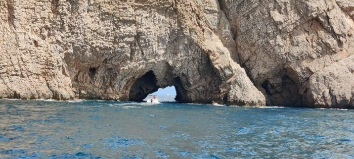 LEstartit: Costa Brava Boat Trip to Les Illes Medes - Important Information and Recommendations